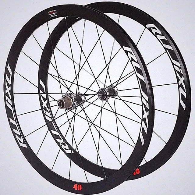 700C Road Bike Wheels 6 Pawls Carbon Hub Straight Flat Spoke Rim Brake Wheelset