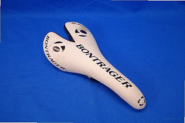 Bontrager Team Issue 138mm Width Bike Saddle, Bicycle Seat Titanium Ti Rails