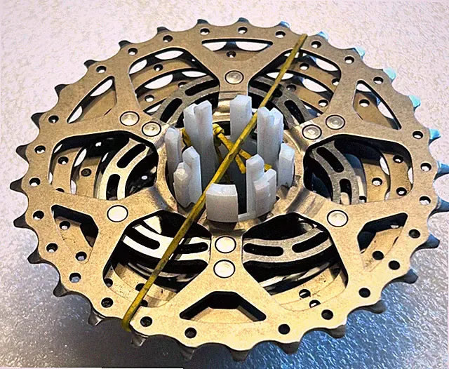CAMPAGNOLO - RECORD - CSST SET - STEEL/TITANIUN - 11 SPD. - 12 x 29 T. - USED