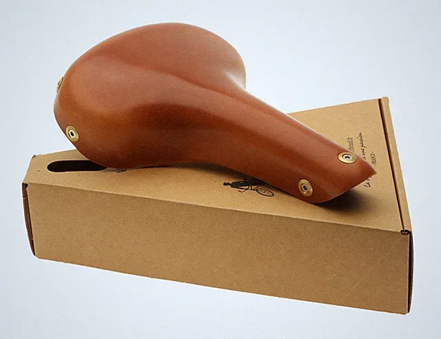 Gilles Berthoud Vars Saddle Titanium Rails Hard Leather Cover Natural NEW NOS
