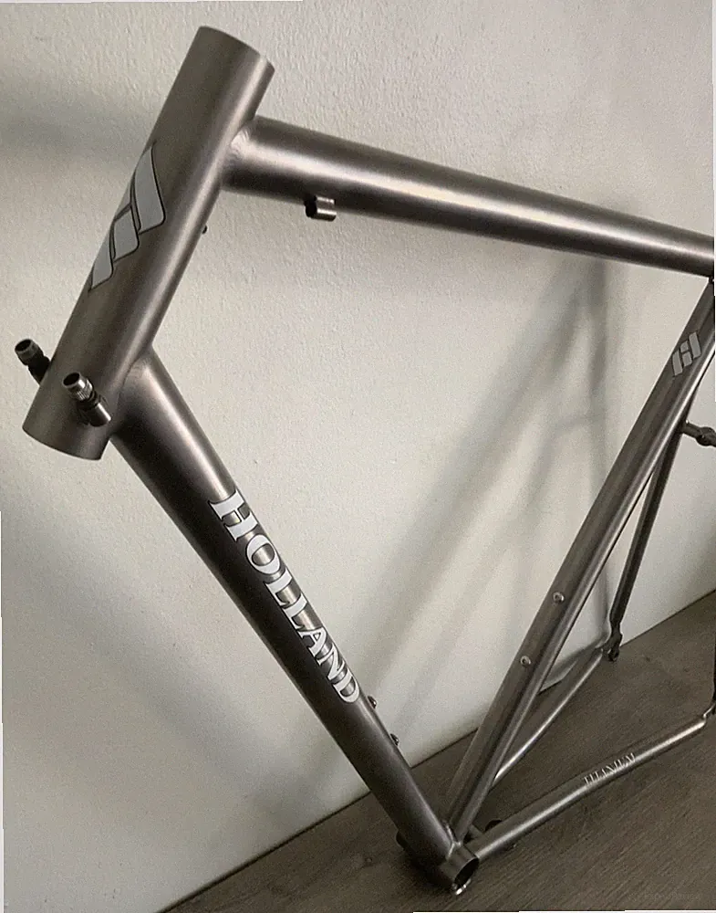 HOLLAND USA TITANIUM BIKE FRAME 58 CM 1.4 KGS 130 REAR SPACING ONE INCH HEAD TUB