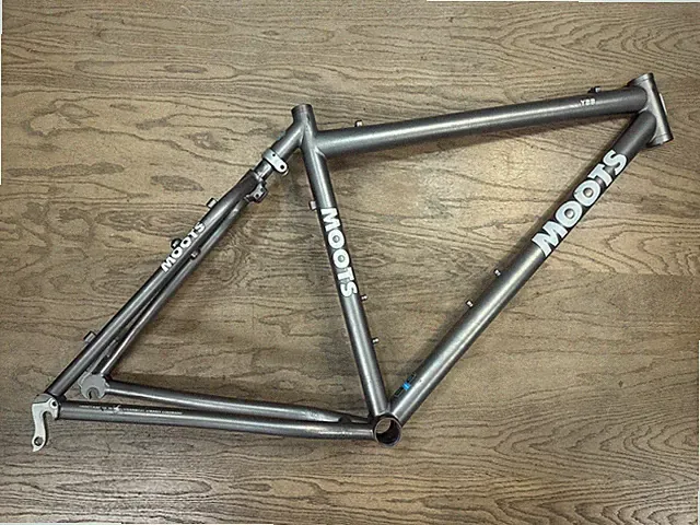 Moots YBB Titanium Mountain Bike Frame 26” 17” Disc/V-Brake 2004