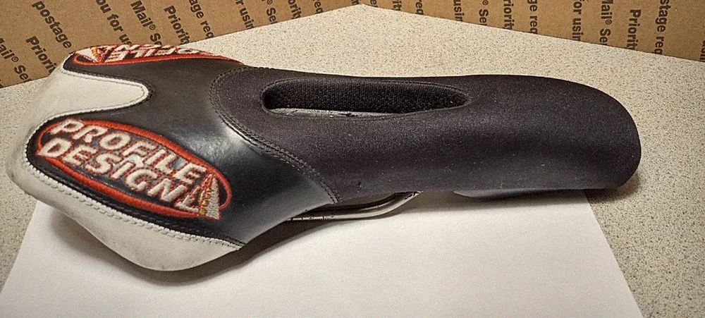 PROFILE DESIGN TRIATHLON BICYCLE SEAT TITANIUM RAILS...PLS READ...