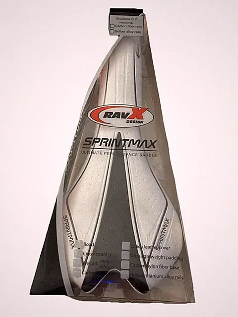 RavX SprintMax Bicycle Seat Saddle 7mm Hollow Titanium Rails White NEW