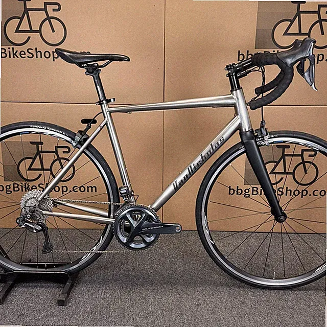 Van Nicholas Titanium Road Bike, (Electronic) Ultegra Di2 11-speed, Carbon Fork