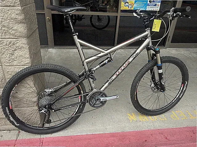 XL Titus MotoLite Titanium And Carbon Full Suspension Mountain Bike Shimano XTR