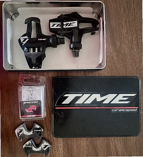 Xpresso 15 TIME Road Pedals Carbon CeramicSpeed Clipless ti spindle, Light 141g